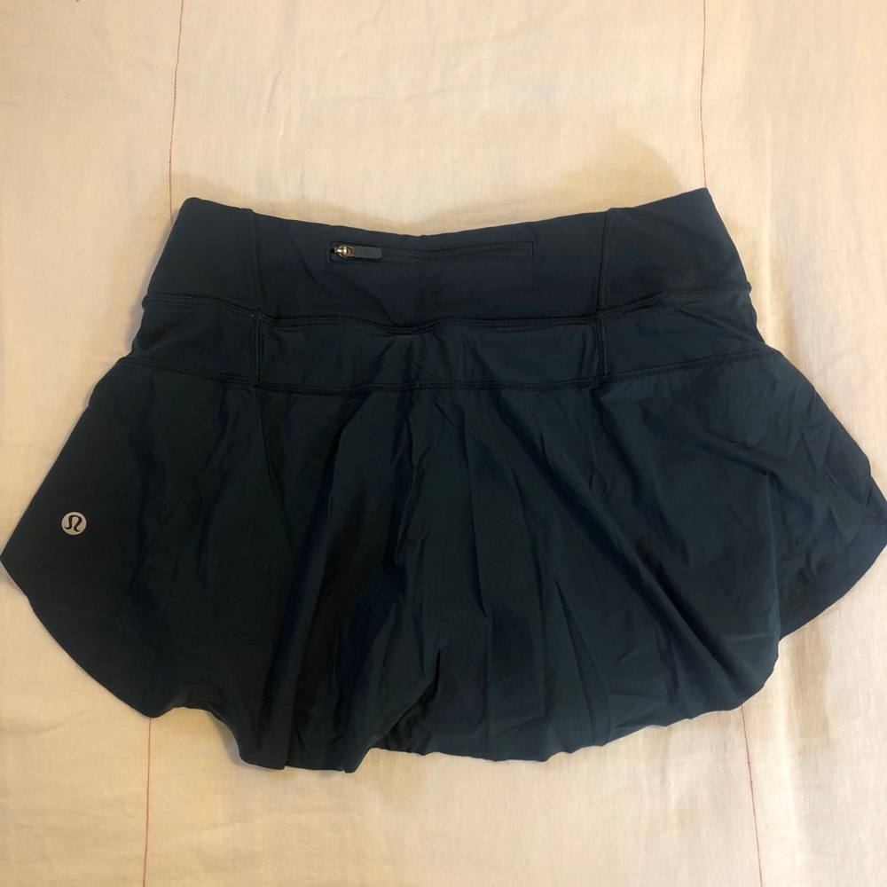 Lulu lemon skirt